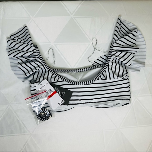 Vince Camuto  2 Pice White and Black Swimsuit  Stripe Bikini Size XS New - Picture 7 of 9